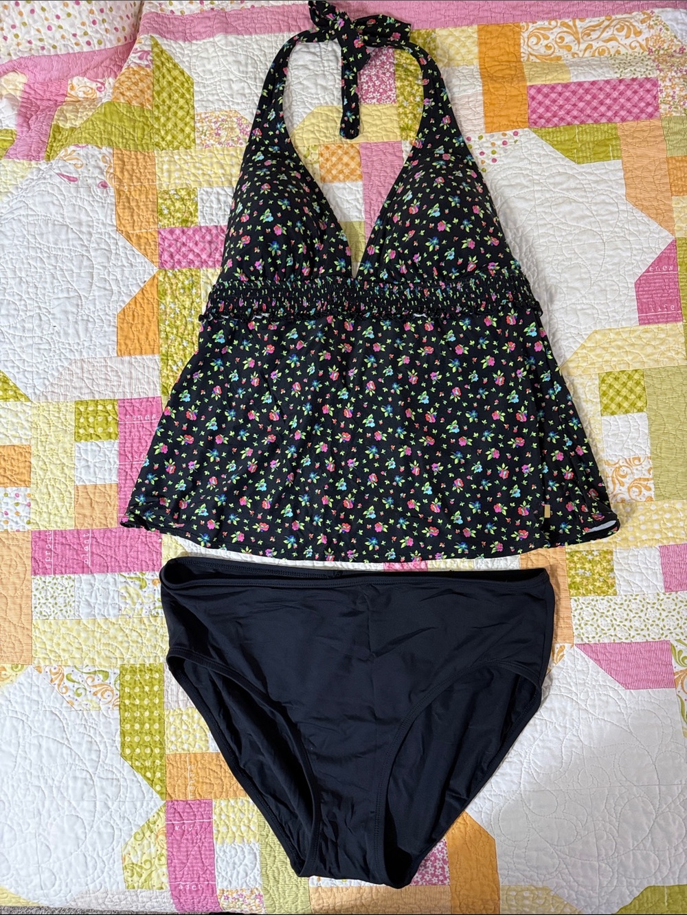 Liz Claiborne Black Floral Halter Tankini with Black Bottoms